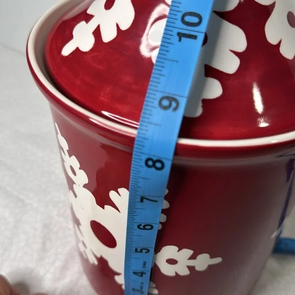 Cookie Jar Red with white Snowflake Ceramic microwave & dishwasher safe 7”x12.5” - Picture 7 of 9